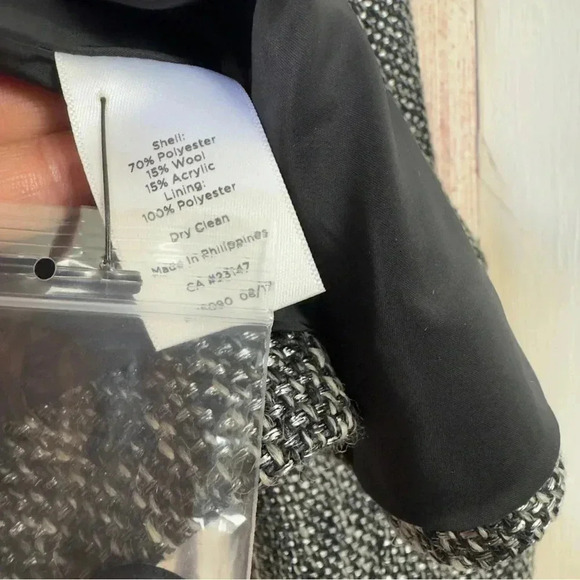 Talbots Womens Tweed Ruffle Trim Wool Blend Blazer Jacket size 4P - Picture 11 of 13